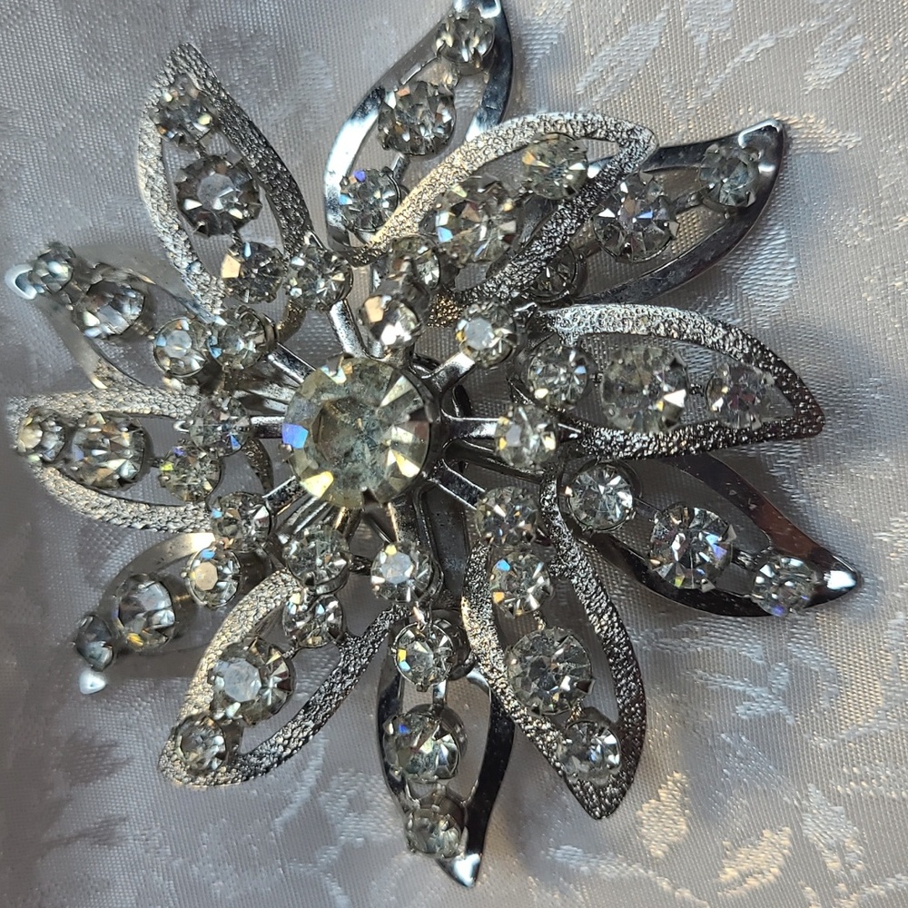 Elegant Silver Toned Floral Rhinestone Brooch
